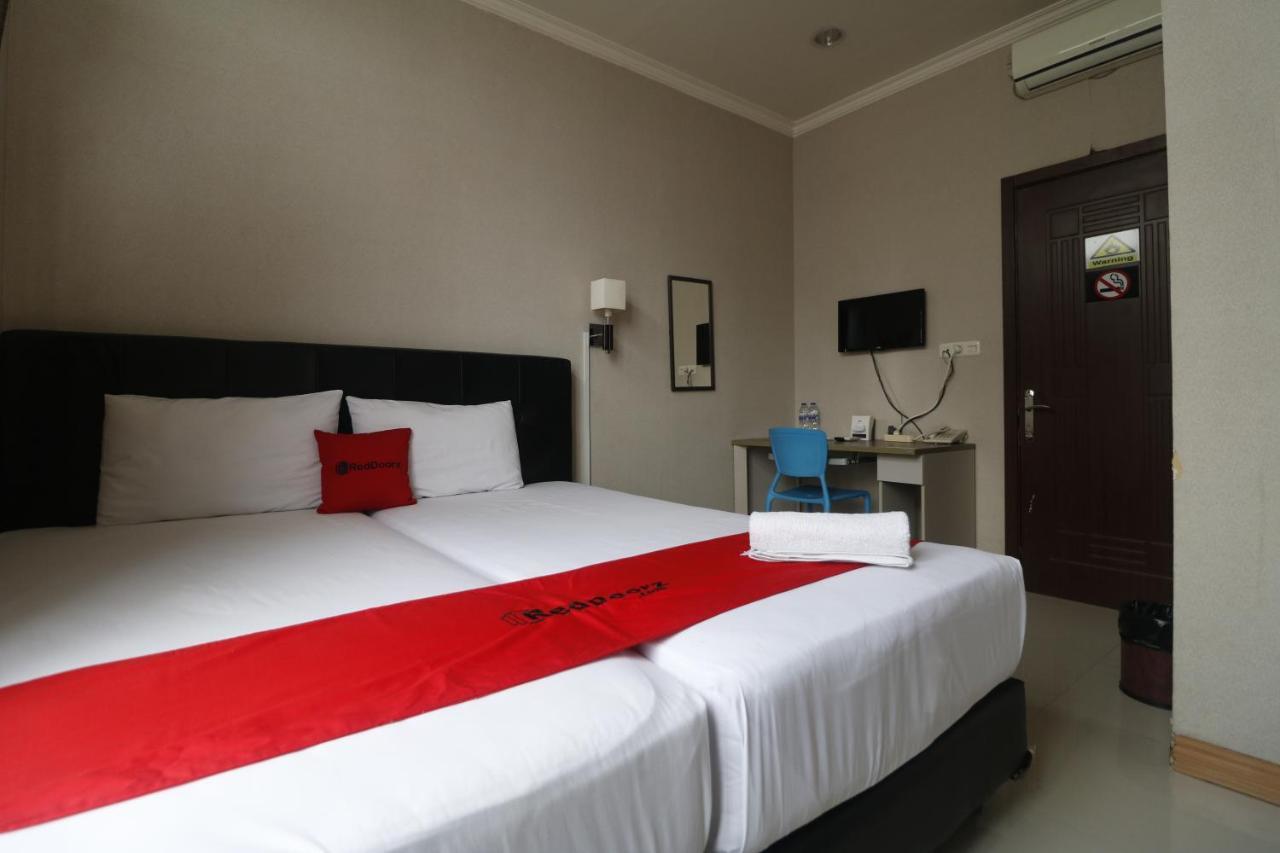 Reddoorz @ Ranotana Manado Hotel Luaran gambar